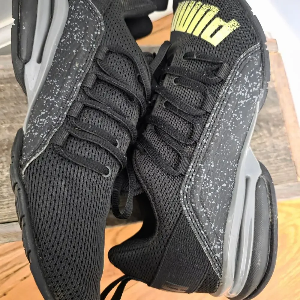 ​Puma Axelion NXT Running Shoes Black Volt Yellow boy's Size 5.5 women 7